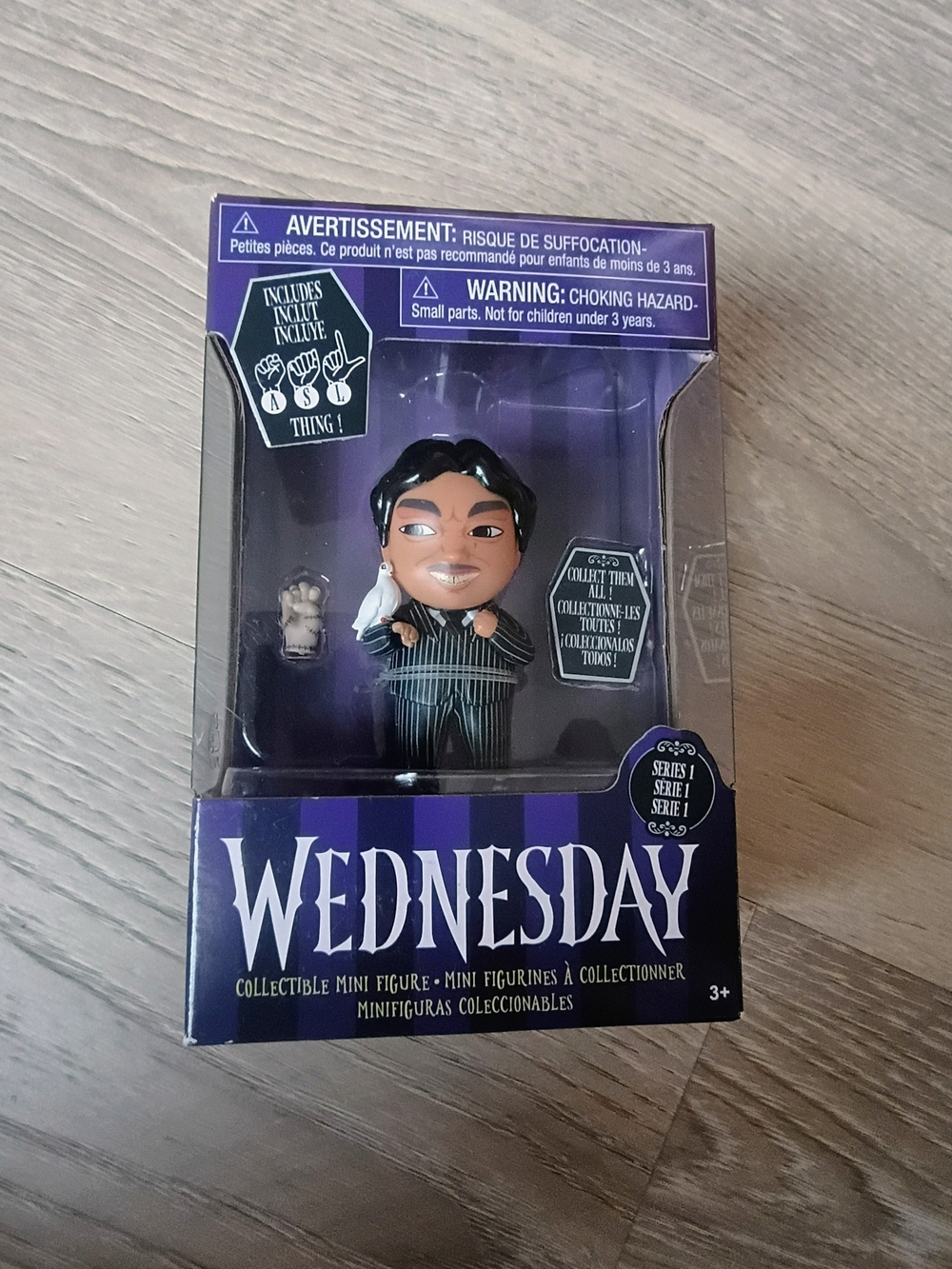 Gomez Addams Wednesday Series 1 Mini Figure With Thing Accessory NIB